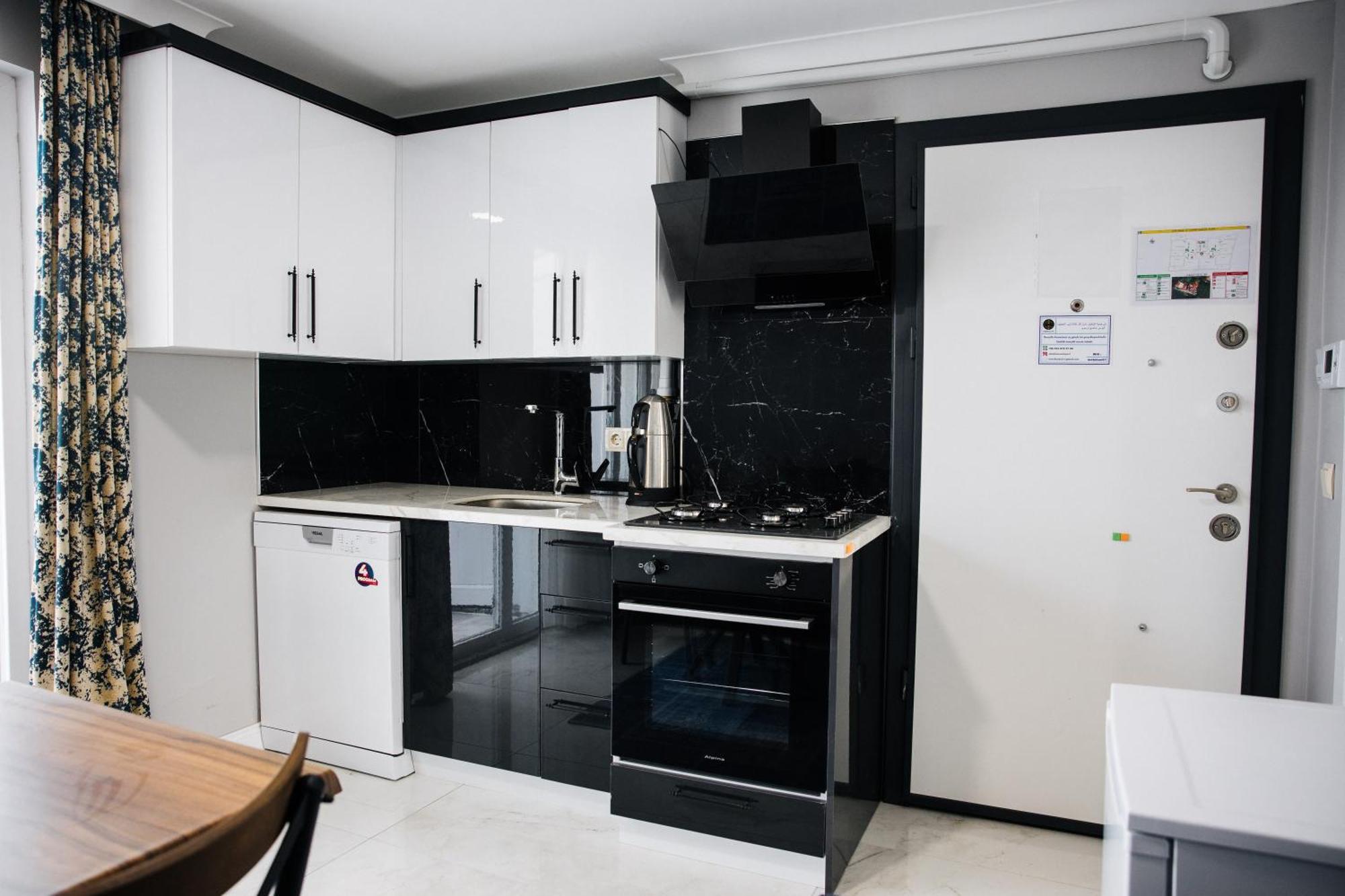Metehan Suit Apart Aparthotel ทรับซอน ภายนอก รูปภาพ