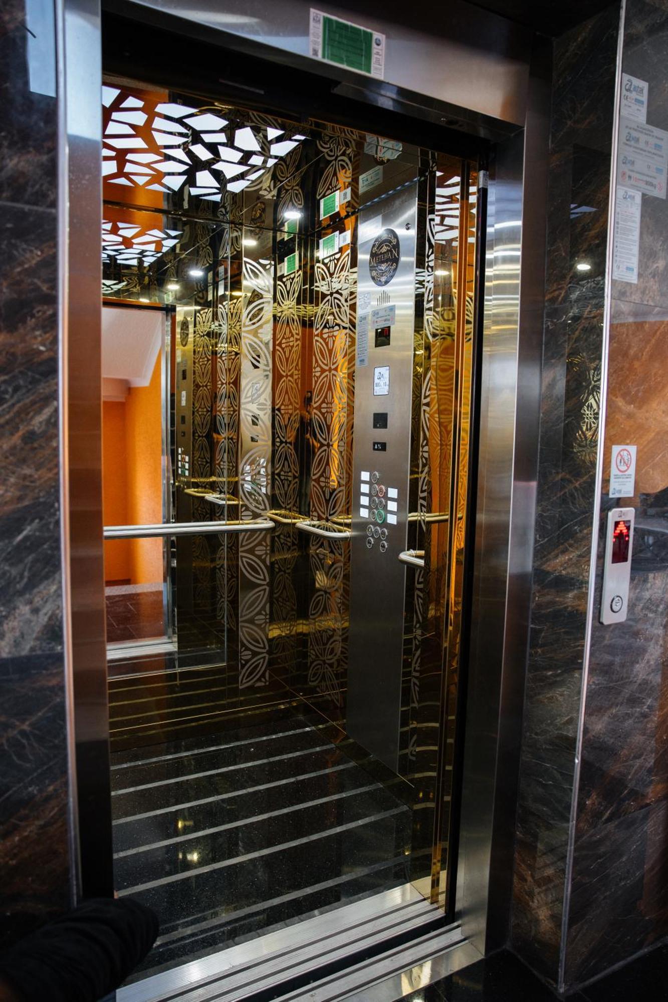 Metehan Suit Apart Aparthotel ทรับซอน ภายนอก รูปภาพ