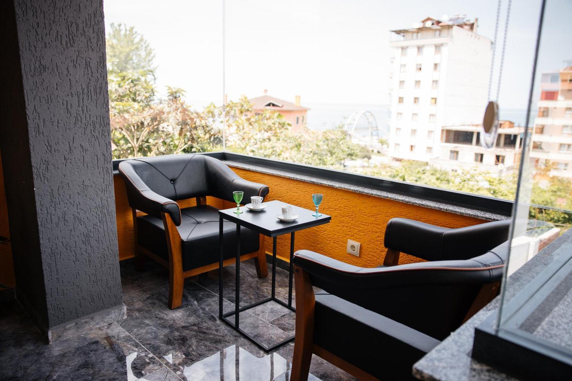 Metehan Suit Apart Aparthotel ทรับซอน ภายนอก รูปภาพ